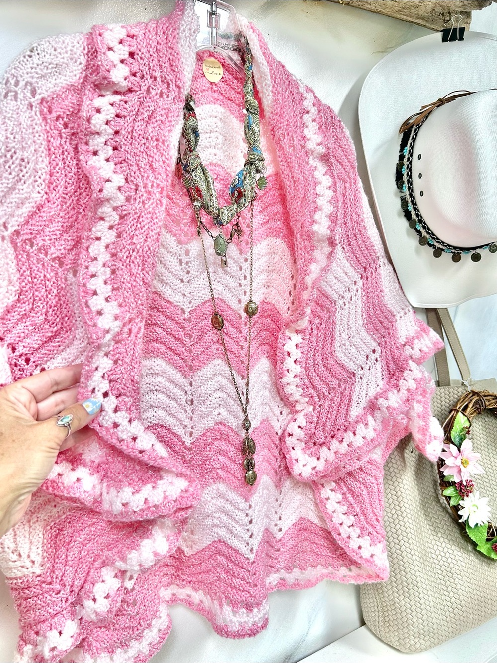 🌙 Artisan Chevron pink shrug knit boho kimono w cottagecore prairie Country vibe - Picture 5 of 12